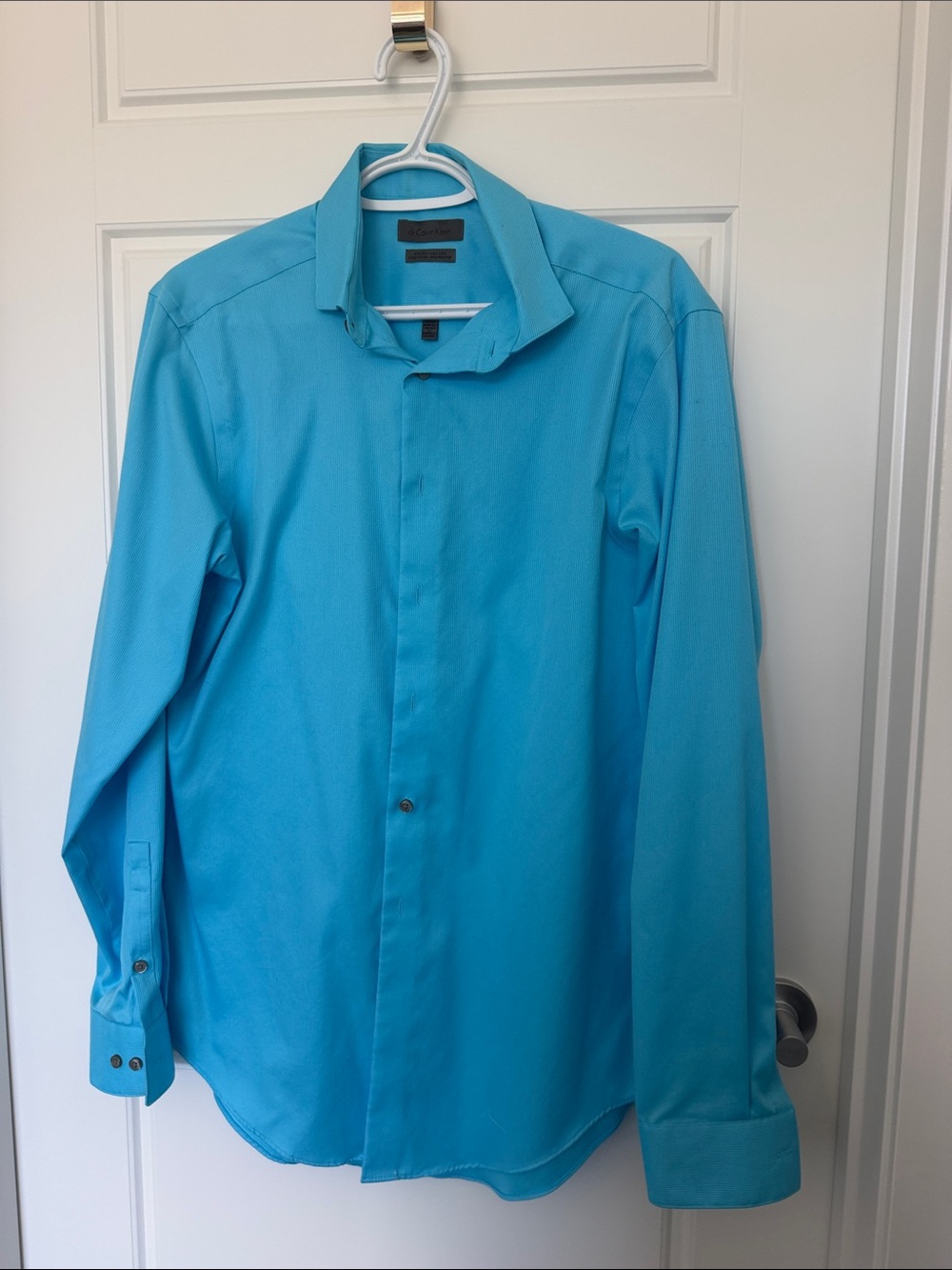 Calvin Klein CK Men's Long-Sleeve Dress Shirt - Turquoise Blue slim fit 34